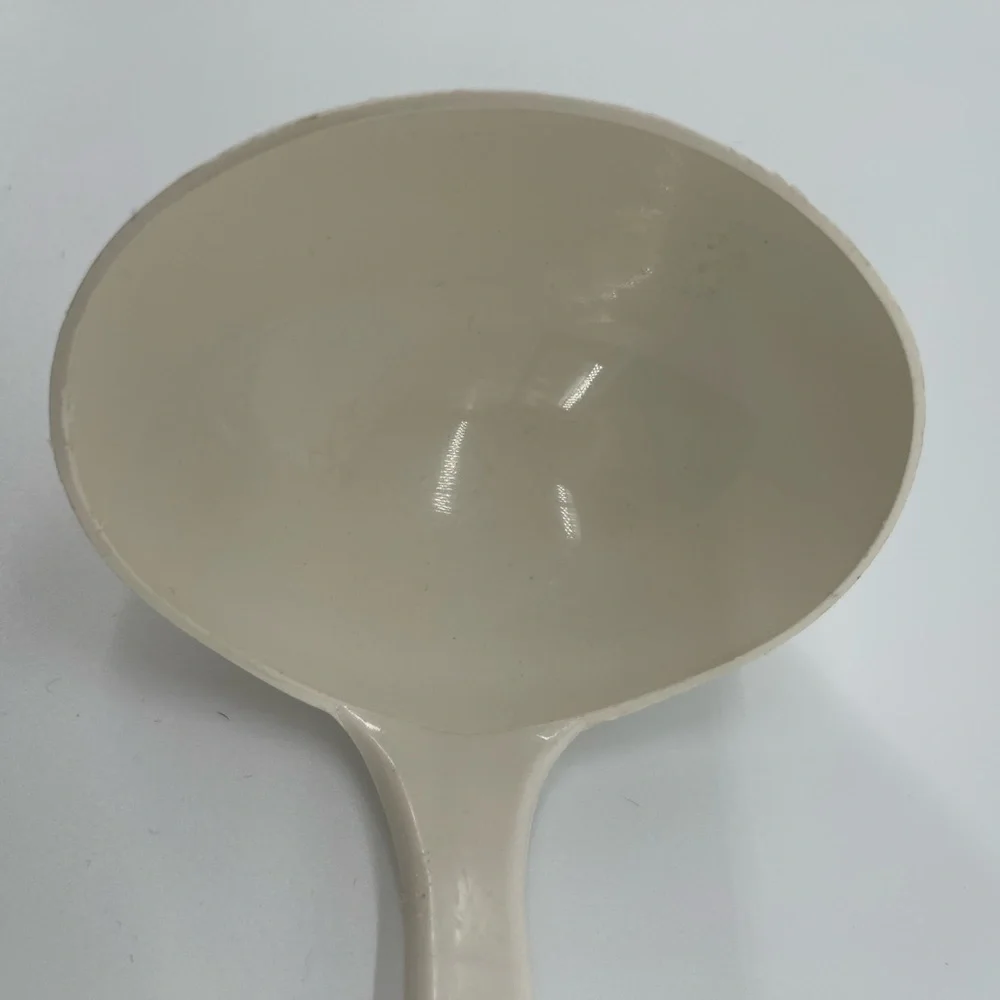 Pyrex White Plastic Cooking Spoon Ladle With Hanging Hole For Kitchen Use 2109-1